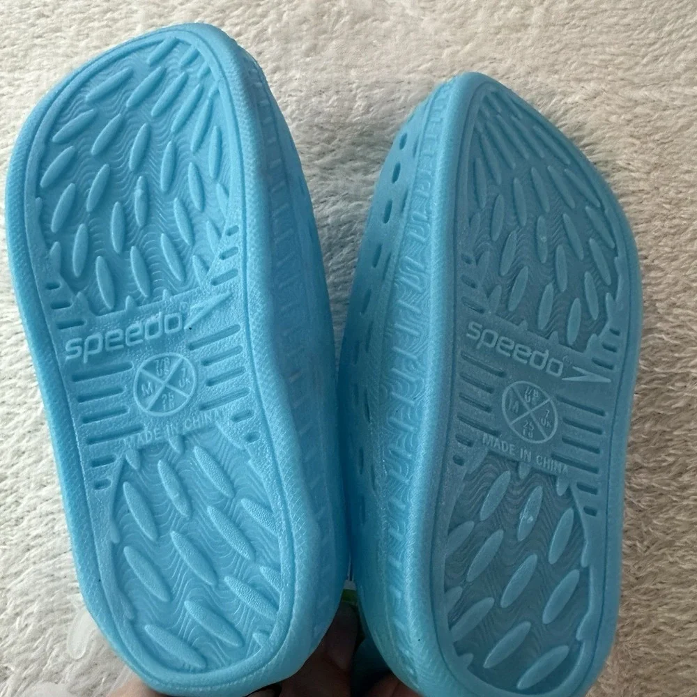 Speedo Kid's Boys Gilrs Jelly Water Aquatic Shoes Light Blue Med 5-6